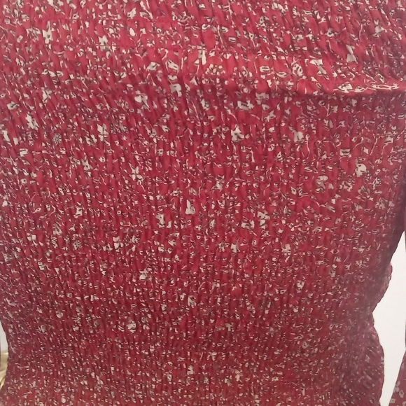 Floral top - Picture 6 of 11